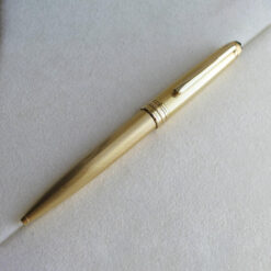 Bút Ký Tên – Biểu Tượng Của Thành Công Và Phong Cách