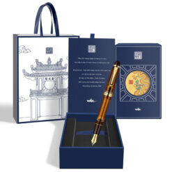 [WIIX x PILOT] Bộ quà tặng “Khai Trí” cùng bút ký Pilot Custom 823 màu nâu ngòi vàng 14k
